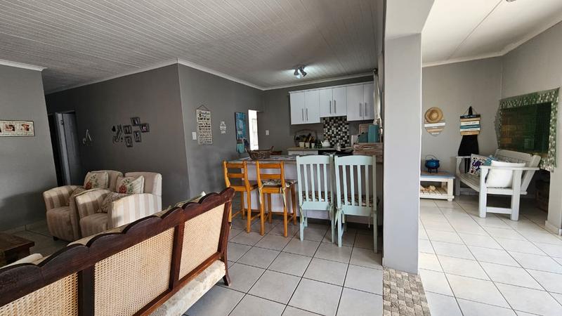 3 Bedroom Property for Sale in Britannia Bay Western Cape